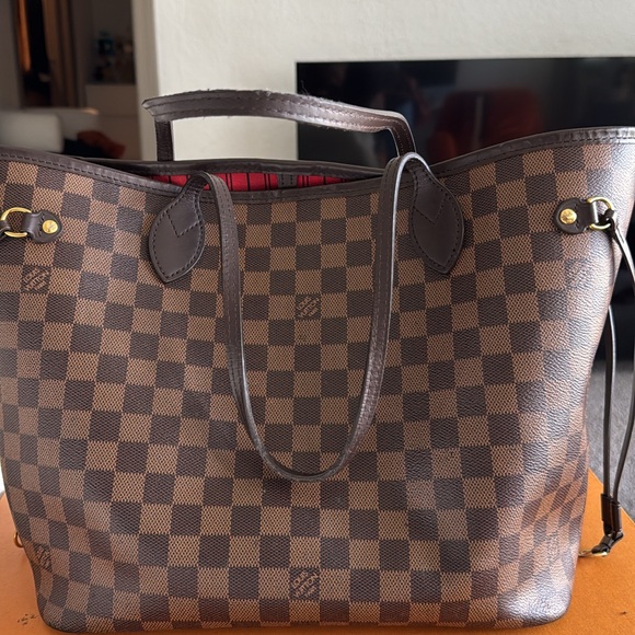 Louis Vuitton Damier Ebene Tote with Red Interior - Picture 1 of 8